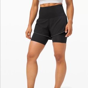 lululemon fast and free 2-in-1 short elite - size 6 - black